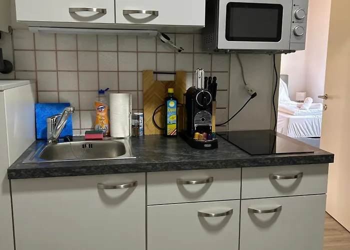 شقة Stilvolle Stadtwohnung In #3 *